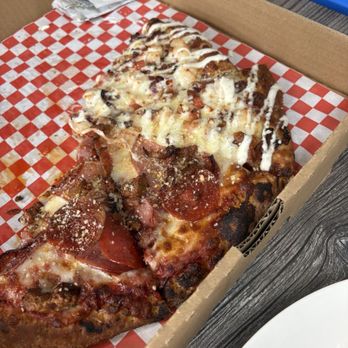 Farms' Pizza - Pizza Near Me - Roseville, California