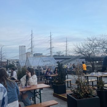 Industry Kitchen - Outdoor seating - American Near Me - New York, New York