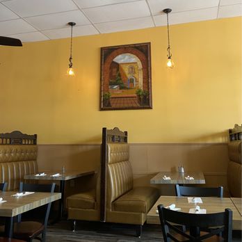 El Agavero - Gorgeous lighting and CLEAN everything - Mexican Near Me - Nashville, Tennessee El Agavero - Gorgeous lighting and CLEAN everything - Mexican Near Me - Nashville, Tennessee