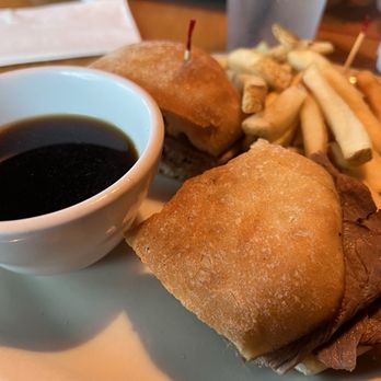 Country Cousin - French Dip - American Near Me - Centralia, Washington