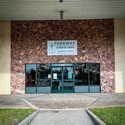 Church of Christ-Parkway - Main Entrance