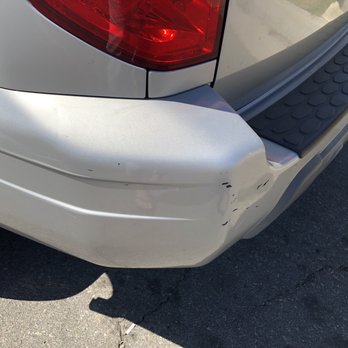 BCC Unlimited - Back of the Honda Pilot scratches - Body Shops Near Me - Santa Fe Springs, California BCC Unlimited - Back of the Honda Pilot scratches - Body Shops Near Me - Santa Fe Springs, California
