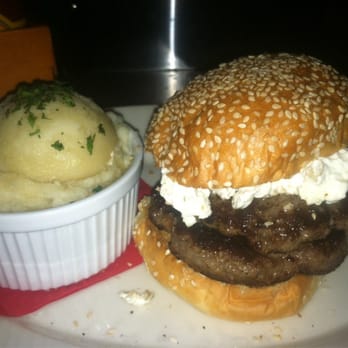 Dubh Linn Irish Brew Pub - Green Olive Burger (2/3 lb) with Garlic Mashed Potatoes - Irish Pub Near Me - Duluth, Minnesota