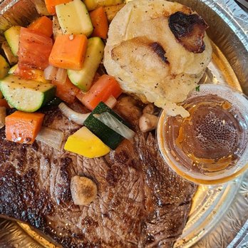 Lynn's Bistro - Steak - French Near Me - Kirkland, Washington