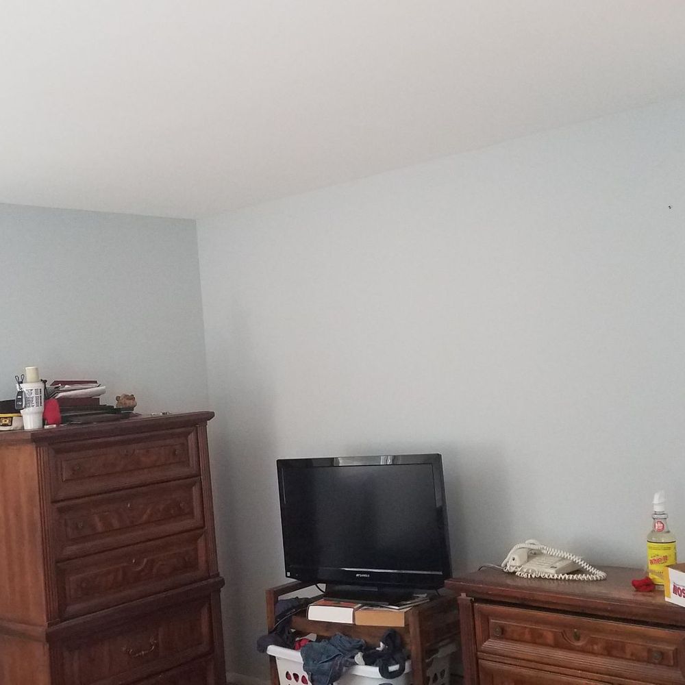 Zygmunt Painting - New paint job in bedroom - Painters Near Me Zygmunt Painting - New paint job in bedroom - Painters Near Me
