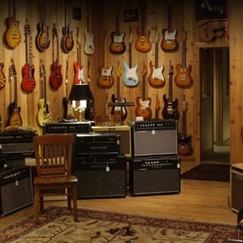 Eddie's Guitars - Guitar Stores Near Me - Maplewood, Missouri