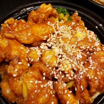 Dragon's Arch - Sesame chicken - Noodles Near Me - Walnut Creek, California Dragon's Arch - Sesame chicken - Noodles Near Me - Walnut Creek, California
