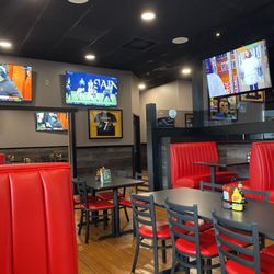 Coaches Burger Bar - TVs everywhere