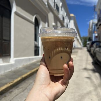 Filtrado - Iced latte - Coffee & Tea Near Me - San Juan, Puerto Rico