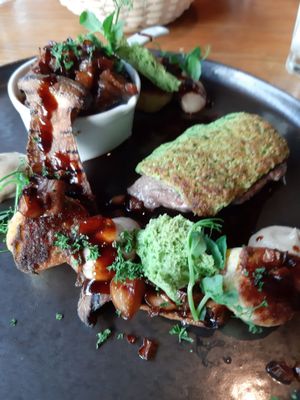 Schuberts Brasserie by null