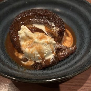 Ramsay's Kitchen - Sticky toffee pudding - New American Near Me - Las Vegas, Nevada