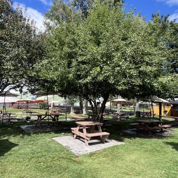 Terminal Gravity Brewery & Pub - pub brew and grub on the lawn - Brewpubs Near Me - Enterprise, Oregon