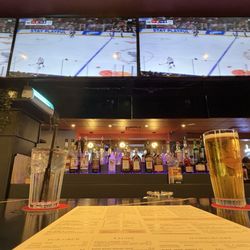 Fox & Johns - Lots of tv's!!! :)