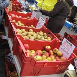 Ealing Farmers' Market - Good selection of apples in February