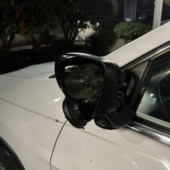 Five Stars Auto Glass - Before - Auto Glass Services Near Me - Portland, Oregon Five Stars Auto Glass - Before - Auto Glass Services Near Me - Portland, Oregon