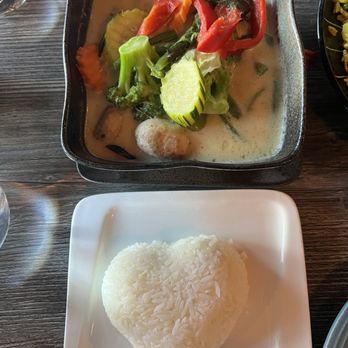 May Thai Kitchen - Green Curry - Thai Near Me - Alameda, California