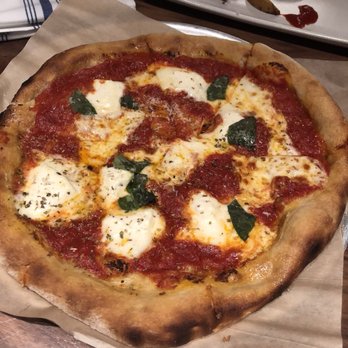 North Italia - Margherita pizza - Italian Near Me - Reston, Virginia