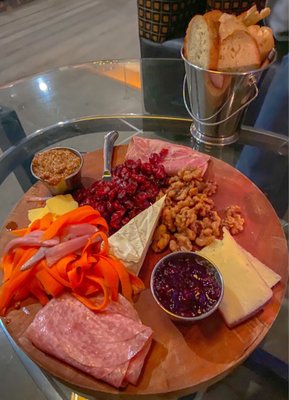 Nosh Restaurant and Wine Lounge by null