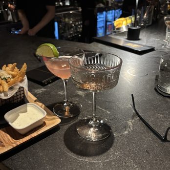 High Bar Clayton - Overcharged Tarrida Spain Cava Rosé 2023 - Bars Near Me - Clayton, Missouri High Bar Clayton - Overcharged Tarrida Spain Cava Rosé 2023 - Bars Near Me - Clayton, Missouri