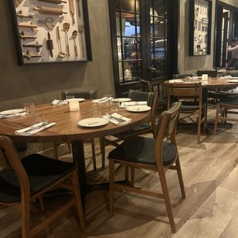 Piatti - Seating Area - Italian Near Me - Laguna Beach, California Piatti - Seating Area - Italian Near Me - Laguna Beach, California