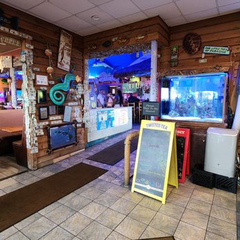 Gulf Island Grill - entrance - Seafood Near Me - Gulf Shores, Alabama Gulf Island Grill - entrance - Seafood Near Me - Gulf Shores, Alabama