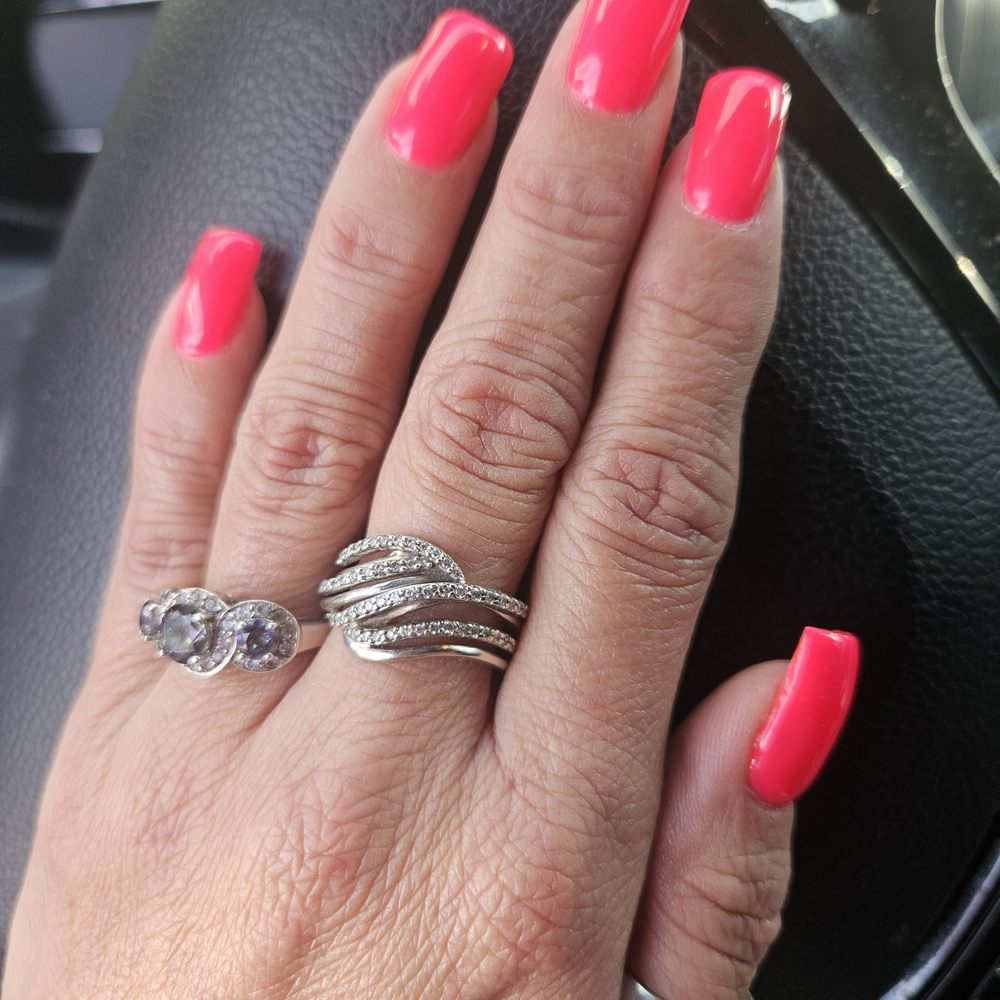 Tam Nails - Gel manicure - Nail Salons Near Me - Carson, California
