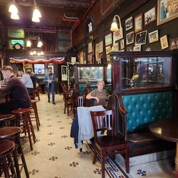 Old Town Bar & Restaurant - American Near Me - New York, New York