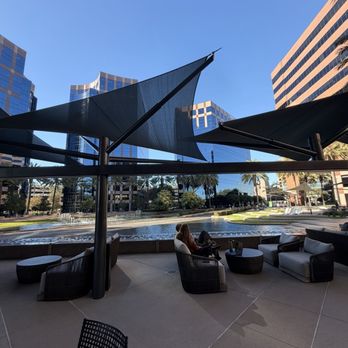 Rise Bagels - Outdoor seating in business park - Bagels Near Me - Irvine, California Rise Bagels - Outdoor seating in business park - Bagels Near Me - Irvine, California