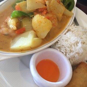 Tum Nak Thai - YELLOW CURRY W/SHRIMP - Thai Near Me - Mesa, Arizona Tum Nak Thai - YELLOW CURRY W/SHRIMP - Thai Near Me - Mesa, Arizona