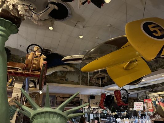 Buck’s Restaurant by null