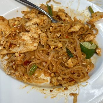Beyond Sushi Thai - Pad Thai - Sushi Bars Near Me - Vail, Colorado Beyond Sushi Thai - Pad Thai - Sushi Bars Near Me - Vail, Colorado