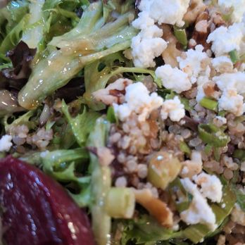Everybody’s Brewing - The Beet and Quinoa salad - Breweries Near Me - Battle Ground, Washington Everybody’s Brewing - The Beet and Quinoa salad - Breweries Near Me - Battle Ground, Washington