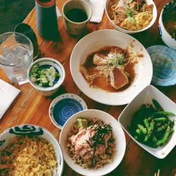 Fukada - Spicy tuna don, cold soba tanuki, tuna tataki and green bean deliciousness - Japanese Near Me - Irvine, California Fukada - Spicy tuna don, cold soba tanuki, tuna tataki and green bean deliciousness - Japanese Near Me - Irvine, California