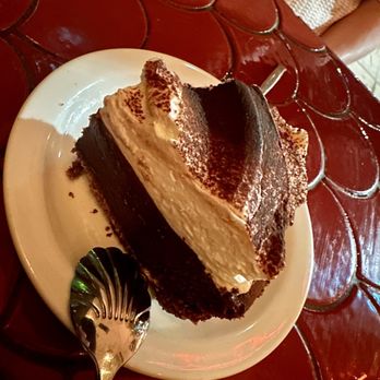 Found Oyster - Chocolate pie - Seafood Near Me - Los Angeles, California