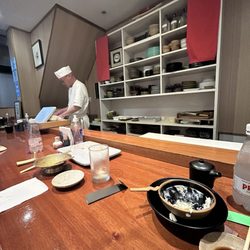 Humble and smiling, the chef prepares celestial sushis for the lucky ones!