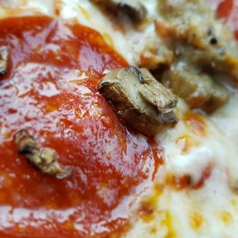 MOD Pizza - pepperoni, mushrooms, and cheese - Fast Food Near Me - Greenfield, Wisconsin