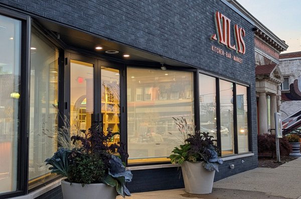 Atlas Restaurant & Bar by null