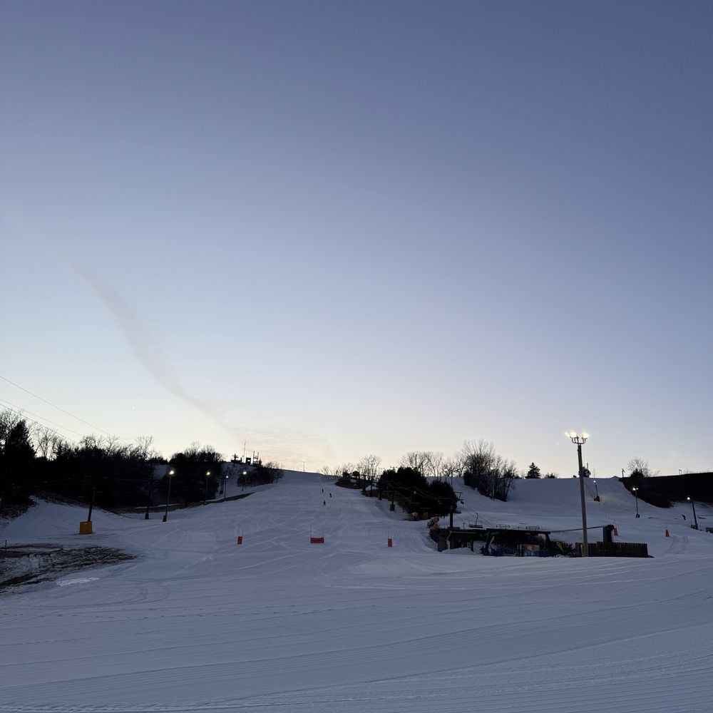 Mt Crescent Ski Area - Ski Resorts Near Me - Honey Creek, Iowa Mt Crescent Ski Area - Ski Resorts Near Me - Honey Creek, Iowa