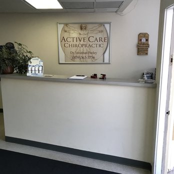 Active Care Chiropractic - Reception area - Chiropractors Near Me - Edgewood, Kentucky Active Care Chiropractic - Reception area - Chiropractors Near Me - Edgewood, Kentucky