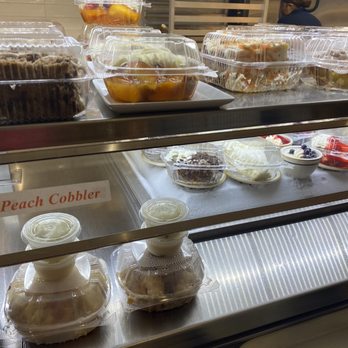 Cleburne Cafeteria - American Near Me - Houston, Texas