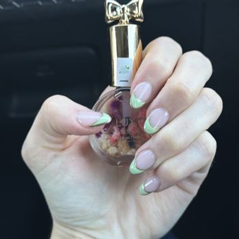 Raindrop Natural Nail Spa - Got my nails done by Tracy, she did really good!! And got a free cuticle oils! I definitely recommend her!! - Nail Salons Near Me - Cheyenne, Wyoming