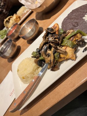 Gloria's Latin Cuisine by null