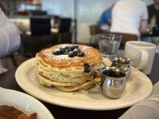 Conner's Kitchen + Bar by null