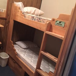 Olympus Dive Lodge - Bring some sheets or sleeping bag and the rest is provided