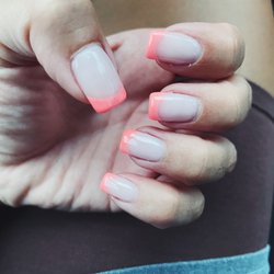 Young Nail & Spa