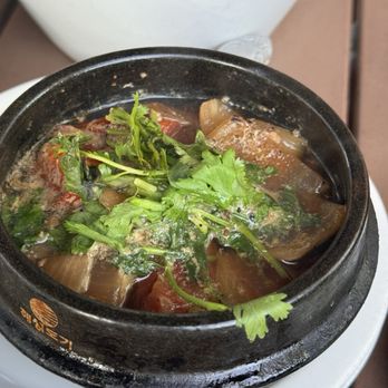 Vanessa's Bistro - Atlantic salmon stewed in claypot with peppercorn and tomato concassé, shallots, and cilantro! - Vietnamese Near Me - Berkeley, California Vanessa's Bistro - Atlantic salmon stewed in claypot with peppercorn and tomato concassé, shallots, and cilantro! - Vietnamese Near Me - Berkeley, California