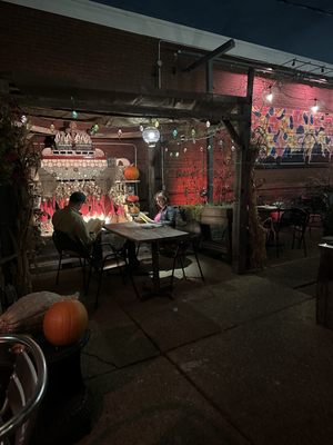 The Royale Food & Spirits by null