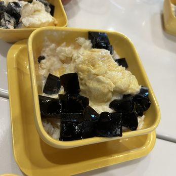 Sweethoney Dessert - grass jelly with durian - Desserts Near Me - Las Vegas, Nevada Sweethoney Dessert - grass jelly with durian - Desserts Near Me - Las Vegas, Nevada