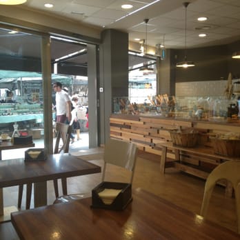 Panaria - Interior - Bakeries Near Me - Valencia, V Panaria - Interior - Bakeries Near Me - Valencia, V
