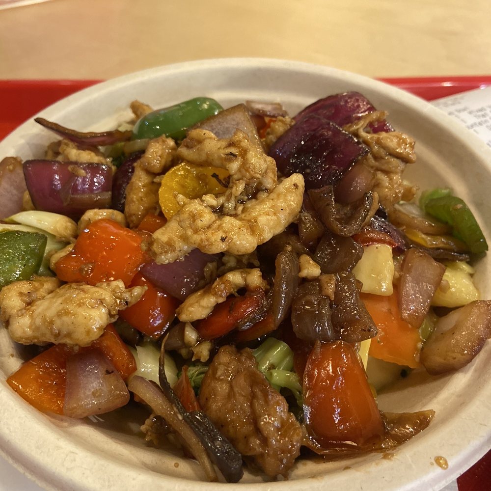 BAMBUU Asian Eatery - Two 2 Bowl Meal (Spicy Thai Chicken and Mixed Vegetables). - Asian Fusion Near Me - Vero Beach, Florida